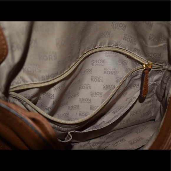 Michael Kors Purse - Picture 5 of 7